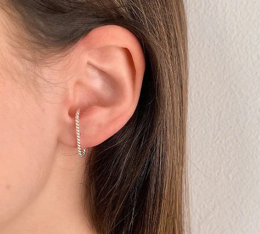 Brinco Ear Hook Torcido - Prata 925