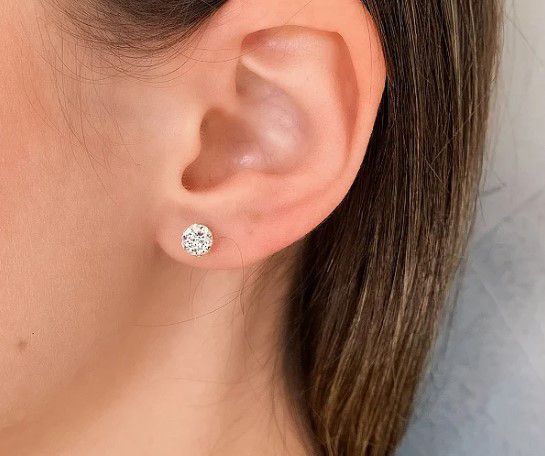 Brinco Mina Cravejada 6mm - Prata 925