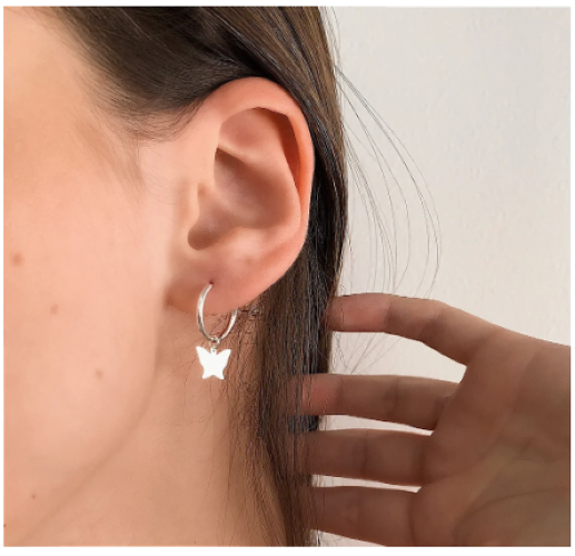 Argola de Prata 925 com Borboleta