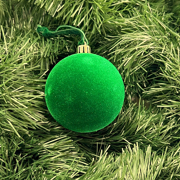 BOLA NATAL VELUDO VERDE 8CM