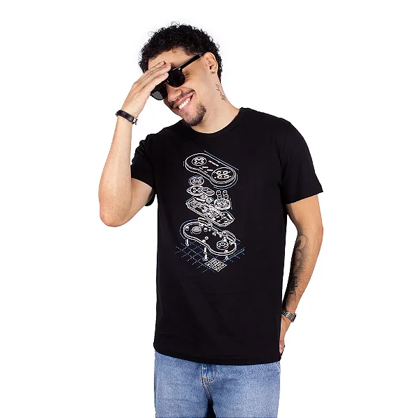 Camiseta Controle Deconstruction - Preta.