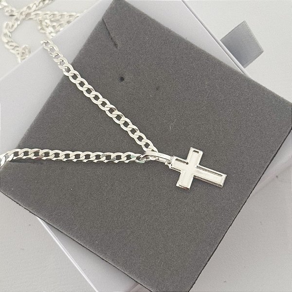 Corrente grossa com crucifixo