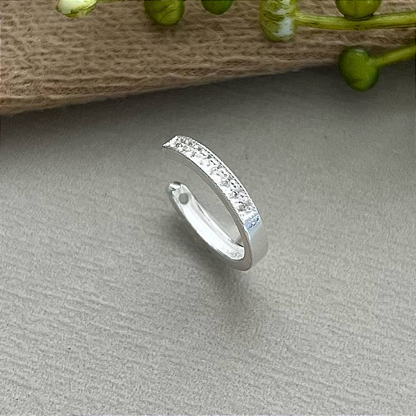Brinco Piercing de Cartilagem Solto - Prata 925 - 2 mm de Espessura - Cravejado - 1,3 cm