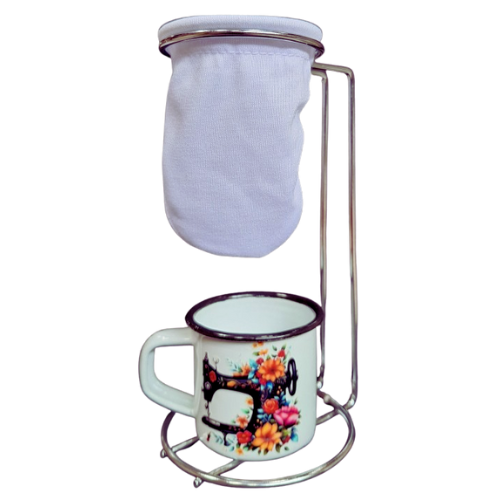 Kit Caneca Esmaltada 80ml e Mini Coador de Café e Suporte Tema Costura