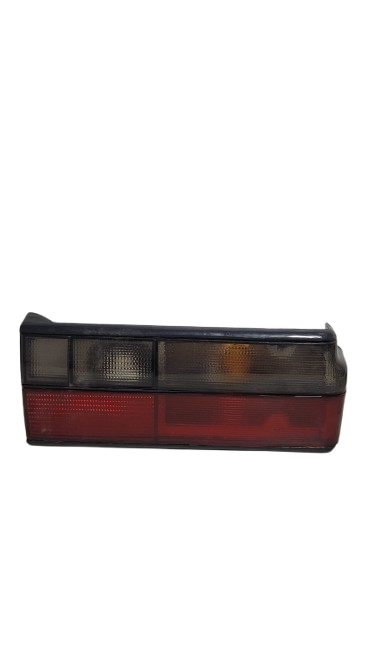 Lanterna Traseira Lado Direito Volkswagen Voyage 91/94 Fumê