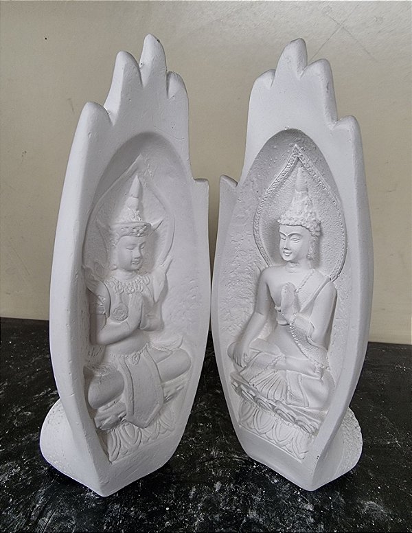 Mãos de Buda em Oração 17cm Gesso Cru