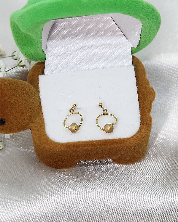 Brinco de Ouro 18K com Bolinha Pendurado