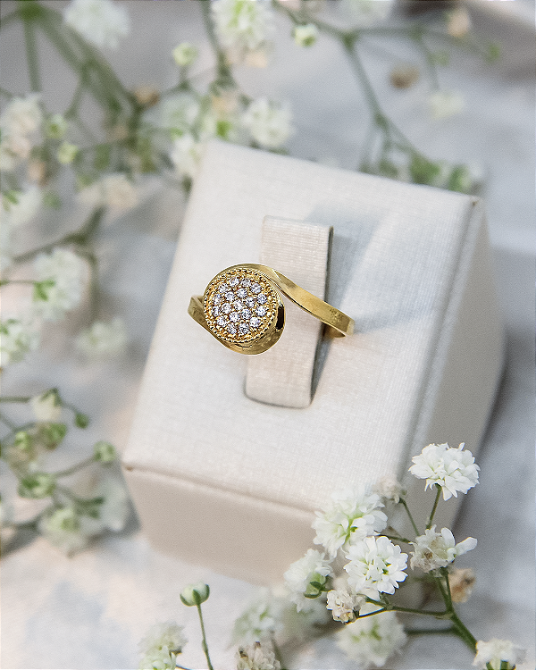 Anel Solitário de Ouro 18K Espiral com Zircônias