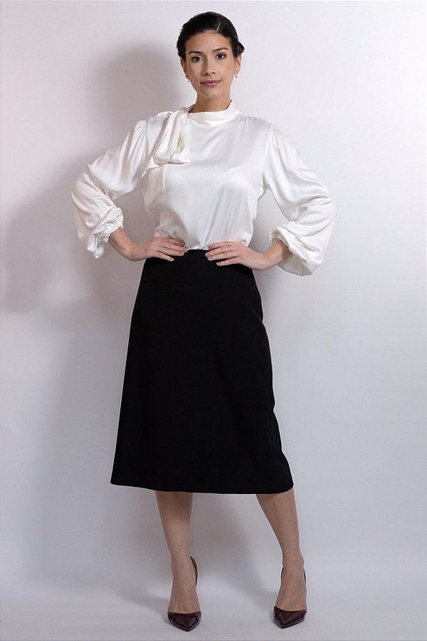 BLUSA GOLA LAÇO LATERAL