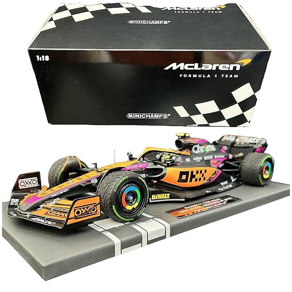 Miniatura McLaren F1 Team MCL36 – Lando Norris – Singapura GP 2022 1/18