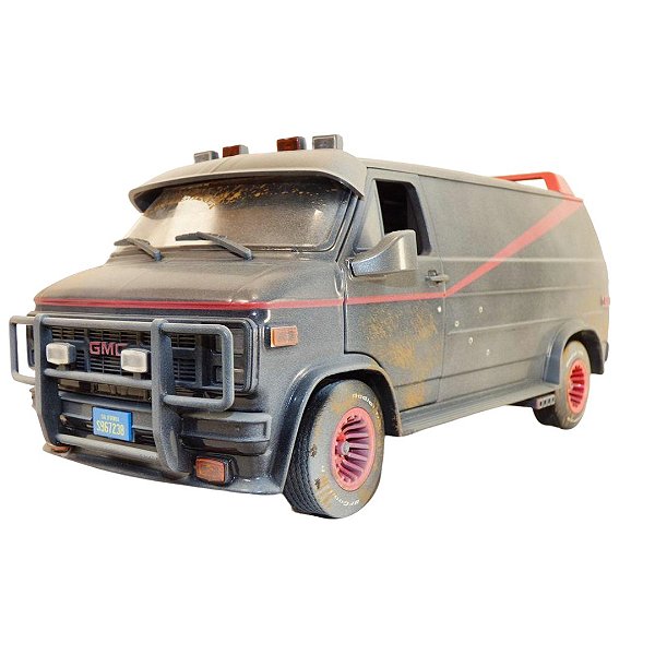 Miniatura GMC vandura 1983 weathered version Esquadrão Classe A 1/18
