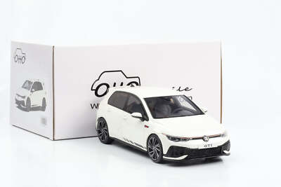 Miniatura carro Volkzwagen Golf MK8 GTI branco 1/18