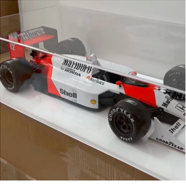 Caixa Acrilico com base (case) para exposição carros escala 1/8