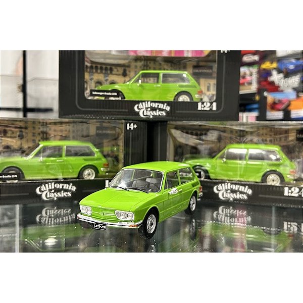 Miniatura Volkswagen Brasilia verde 1976 - 1/24