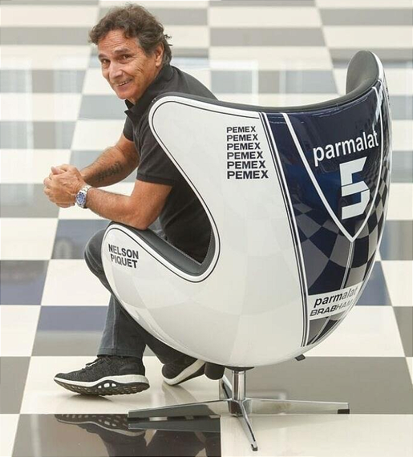 Cadeira/Poltrona Egg F1 - BRABHAM PIQUET - Preta/Azul