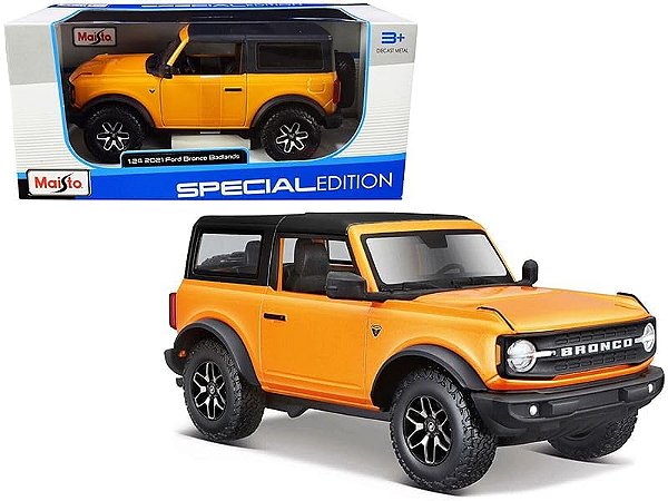 MINIATURA FORD BRONCO BADLANDS 2021 1/24