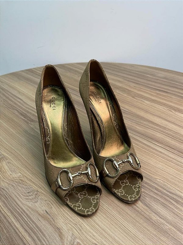 Sapato GG Peep Toe Dourado