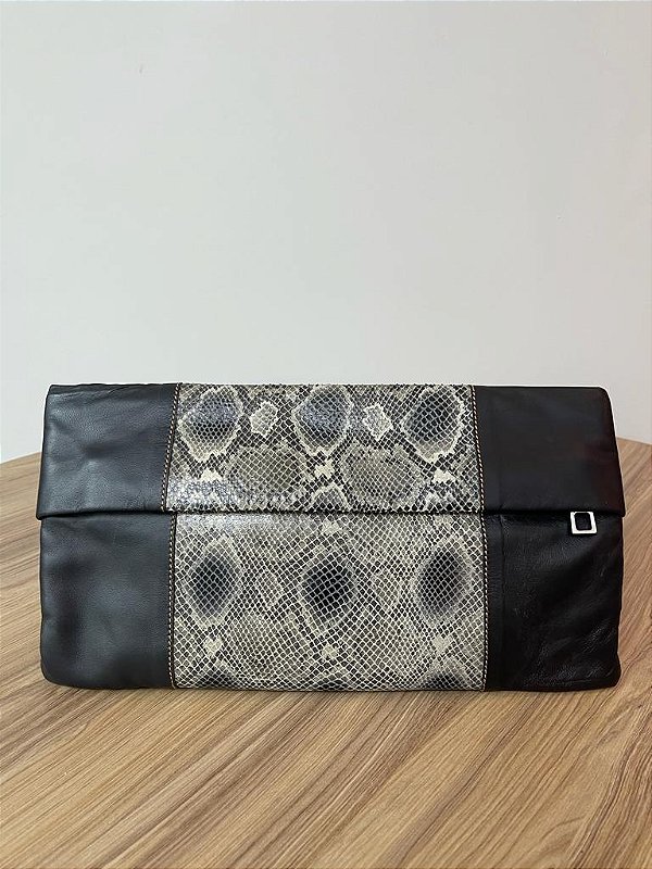 CLUTCH ZIBBA COURO PYTON PRETA