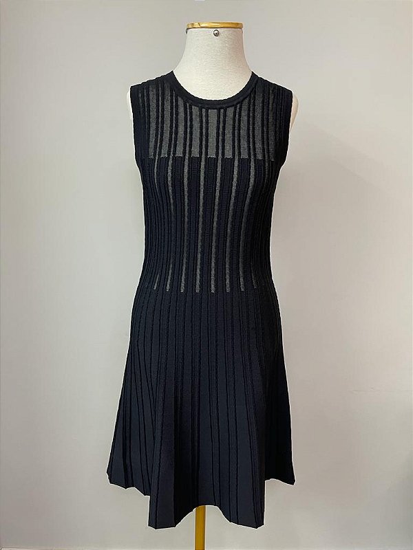 VESTIDO BIRUTA PRETO ACINTURADO EM VISCOSE M