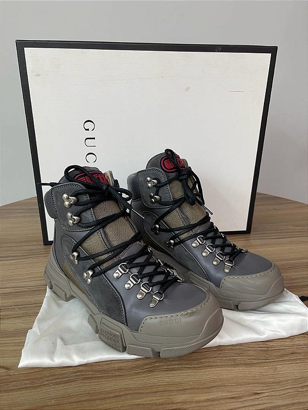 Bota Gucci Masculina em excelente estado