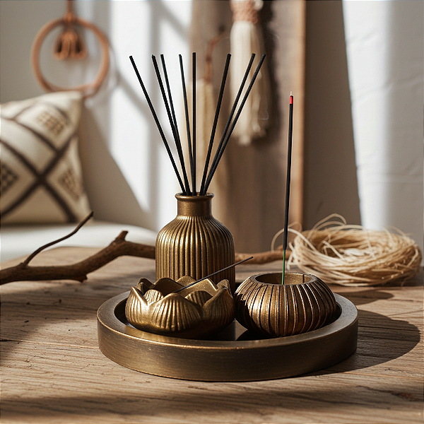 Conjunto incensario Golden em gesso