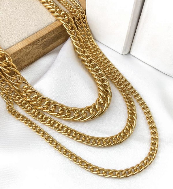 Colar DANIELE triplo folheada a ouro choker de elo trançado