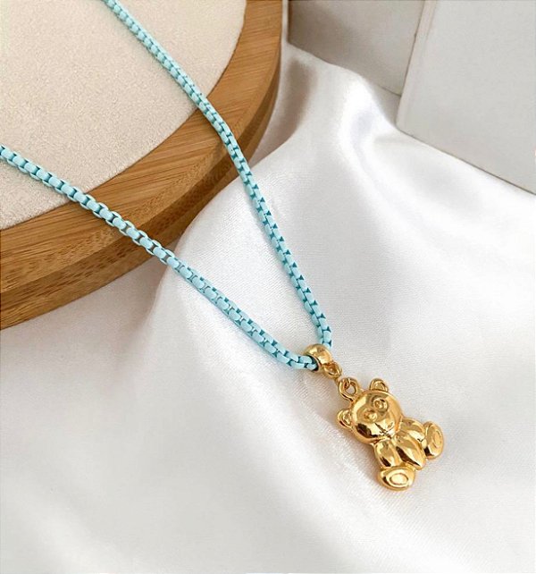 Colar TASSIA  pingente urso corrente color azul candy folheada a ouro