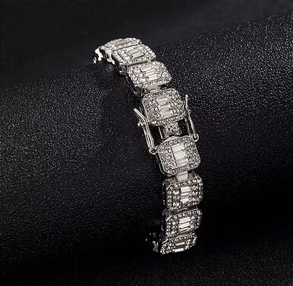 Pulseira JOLIE cravejada com zirconia folheada a prata