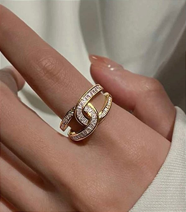 Anel NICE elo com zircônias navete folheada a ouro