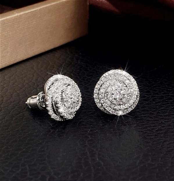 Brinco SHEILA flor cravejada com zirconia folheada a prata