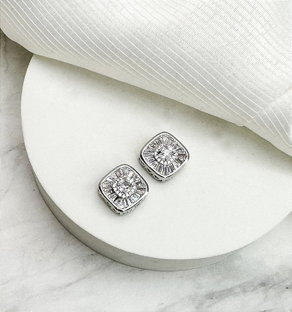 Brinco ADALIA pizza quadrada  M cravejada com zirconia navete folheada a prata