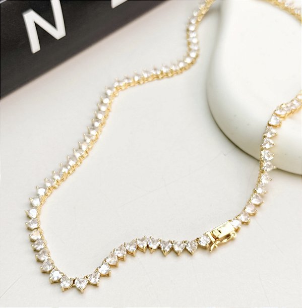 Colar CHER riviera coração 3 pontas em Zirconia cristal premium folheada a ouro