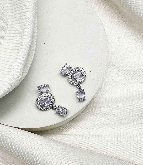 Brinco LIZZIE triplo formato com zirconia folheada a prata