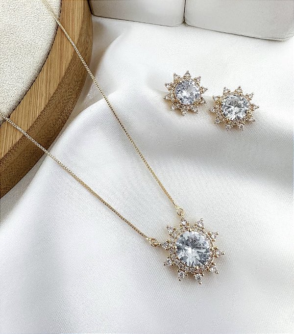 Conjunto KIRA colar e brinco folheada a ouro sol cristal