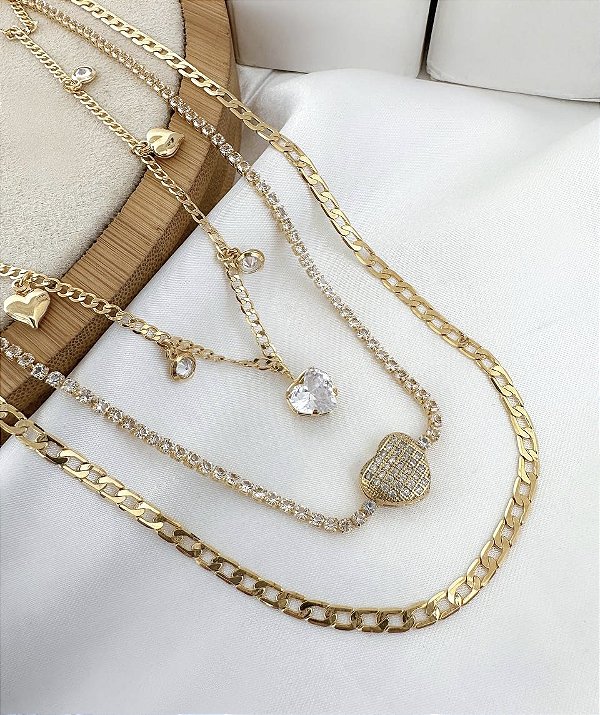 Colar LEXA trio de colares  Folheada A Ouro Com coração cravejado