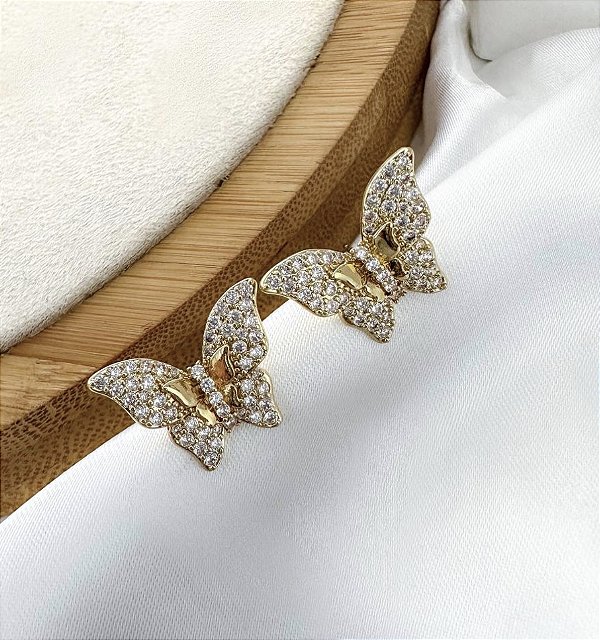 Brinco RAVENA borboleta cravejado em zirconia folheada a ouro