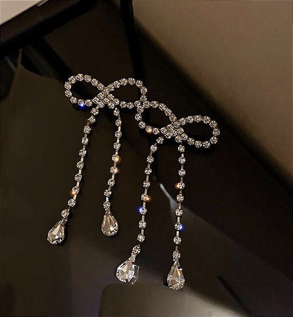 Brinco VENEZA laço com strass premium