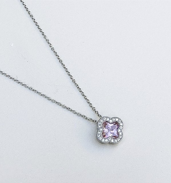 Colar CLIF flor cravejada com zircônias ROSA folheada a prata