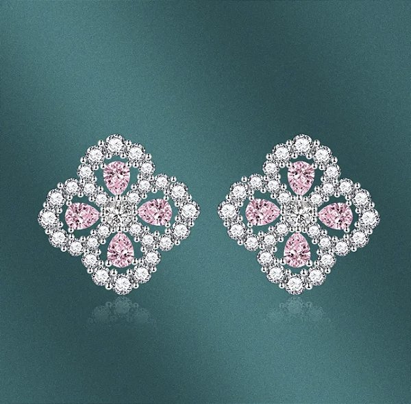 Brinco RUBIA trevo cravejado de zirconia ROSA