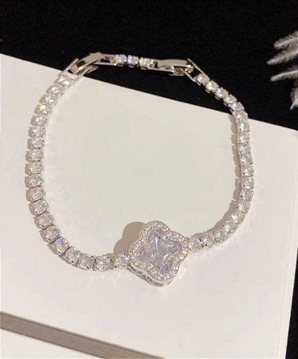 Pulseira SOPHIE cristal de zircônia premium trevo