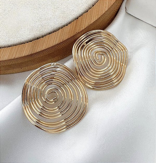 Brinco KENIA espiral folheada a ouro