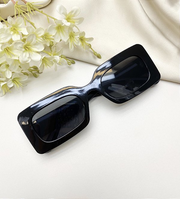 Oculos CECILIA quadrado armação preto