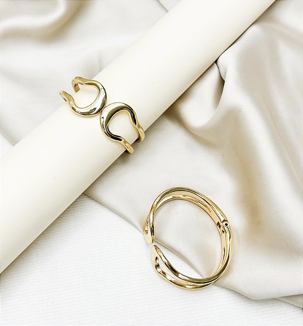 Bracelete ROWENA orgânico com verniz italiano com ouro
