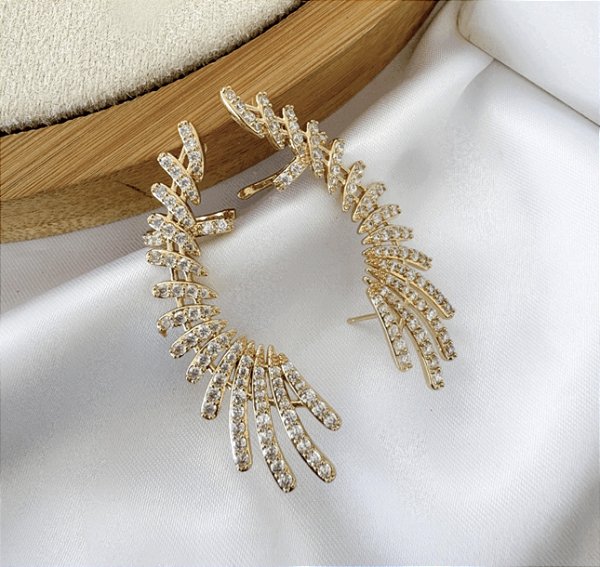 Brinco ear cuff CALICE cravejado com zircônias folheada a ouro