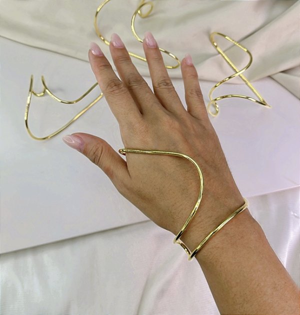 Bracelete MOLLY handpalm folheada a ouro