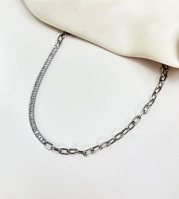 Choker NIX metade navete premium cristal e metade corrente cartier folheada a prata
