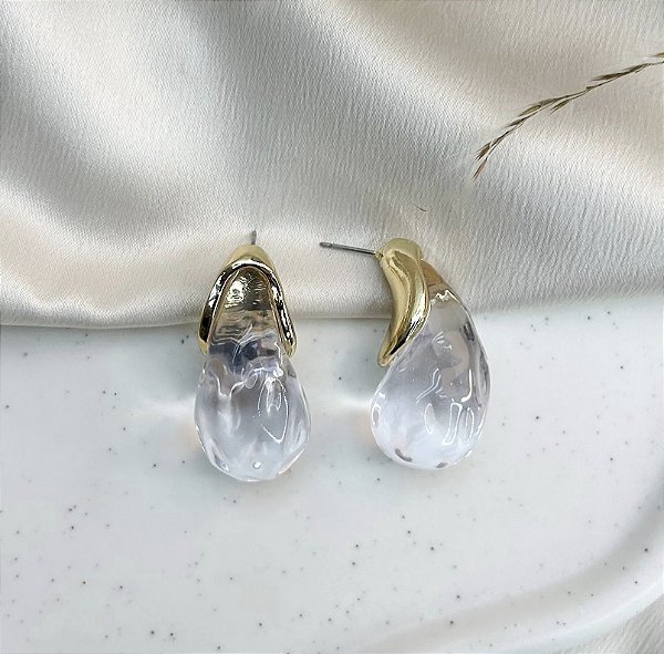 Brinco RANIERI M gota madre cristal folheada a ouro