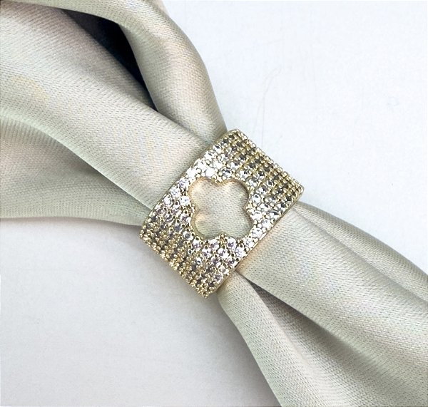 Anel DADIVA trevo cravejada com microzirconias folheado a ouro