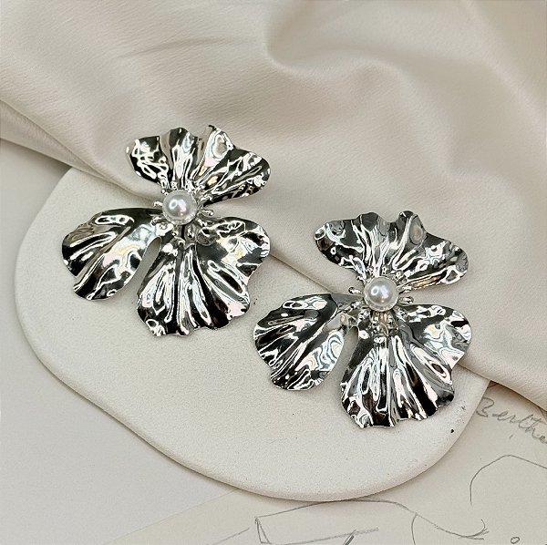 Brinco TATIM max flor folheada a prata