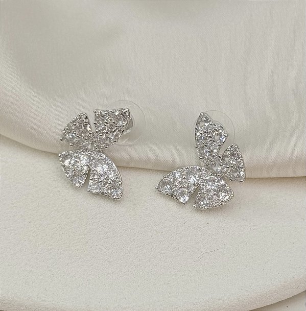 Brinco MONZA borboleta cravejada com microzirconia folhada a prata